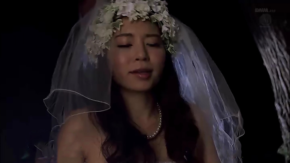 Japanese bride fucked in public #27340676