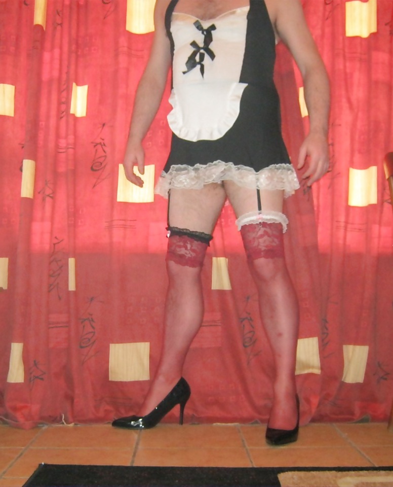 CD in black heel. #38152697