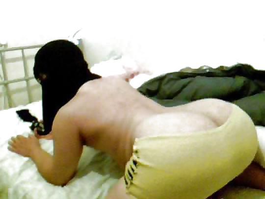 アラブの美女、発情中。
 #35055196