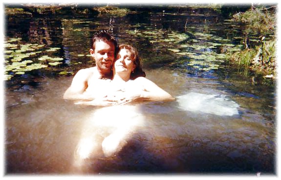 Tipos que comparten sus esposas
 #33796964