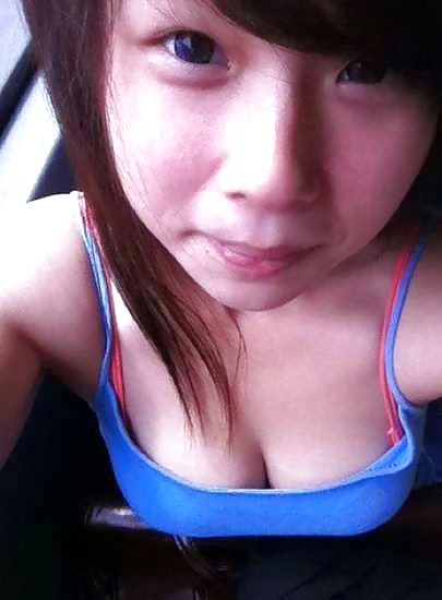 SG girls downblouse #40627774