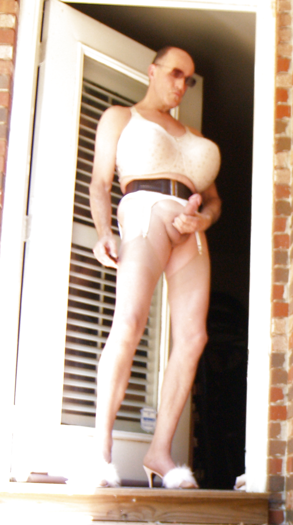 20120608 outside #25252355