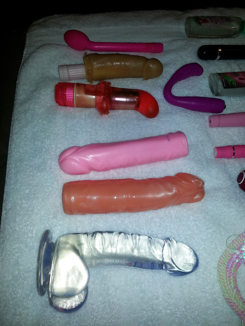 La nostra collezione di giocattoli sessuali
 #37020227