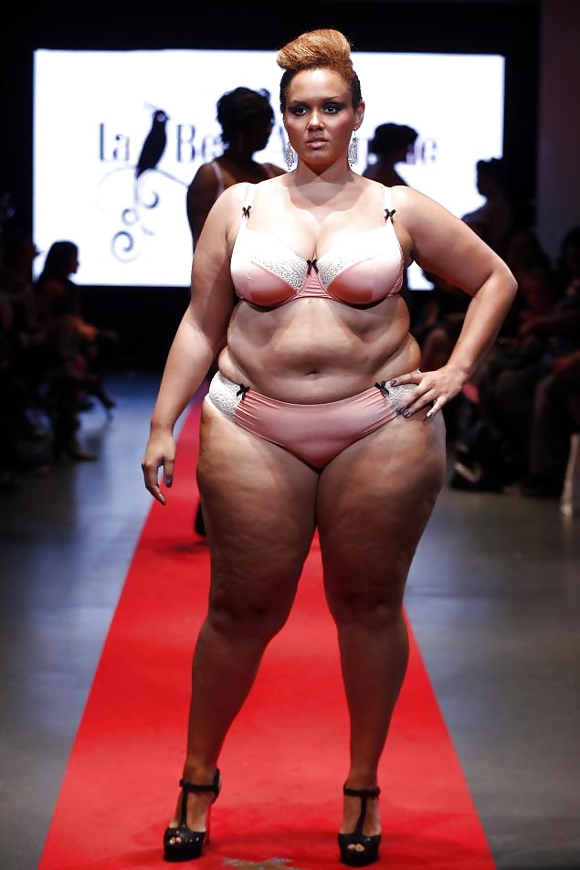 Femmes De Taille #28957546