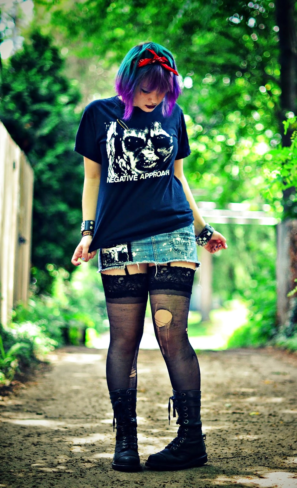 キュートなパンクロッカー
 #27682965