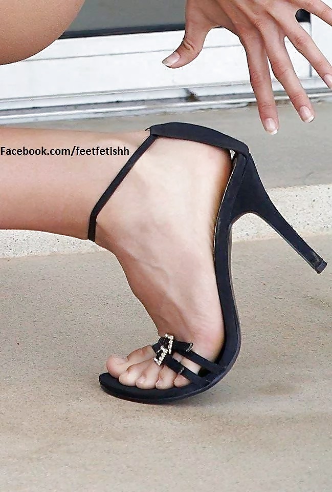 足ガール
 #40016438