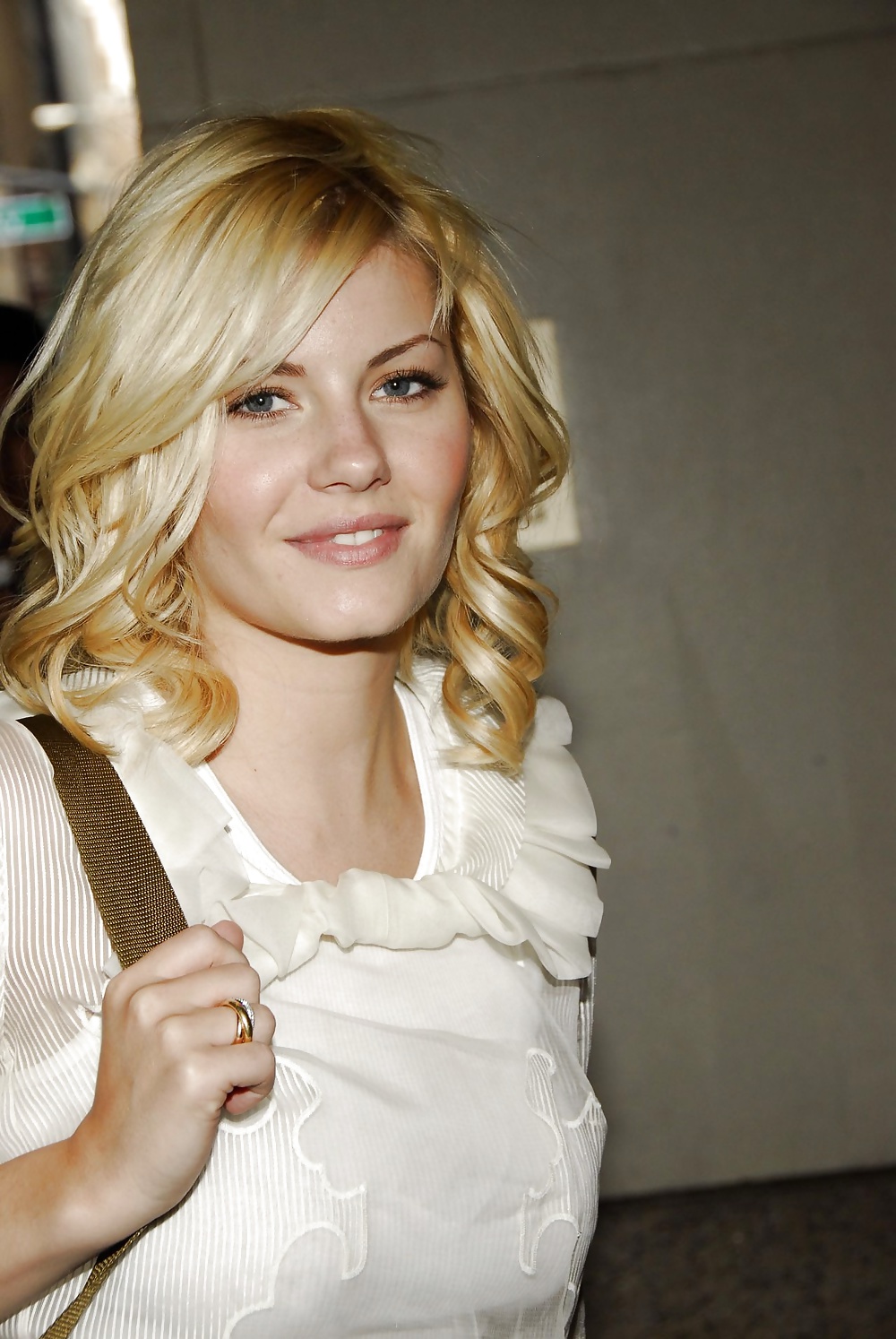 Elisha cuthbert
 #27674479