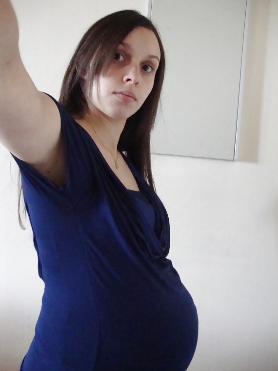 Yaelle s enceinte
 #22959868