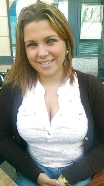 Rubia con dos razones
 #25898281