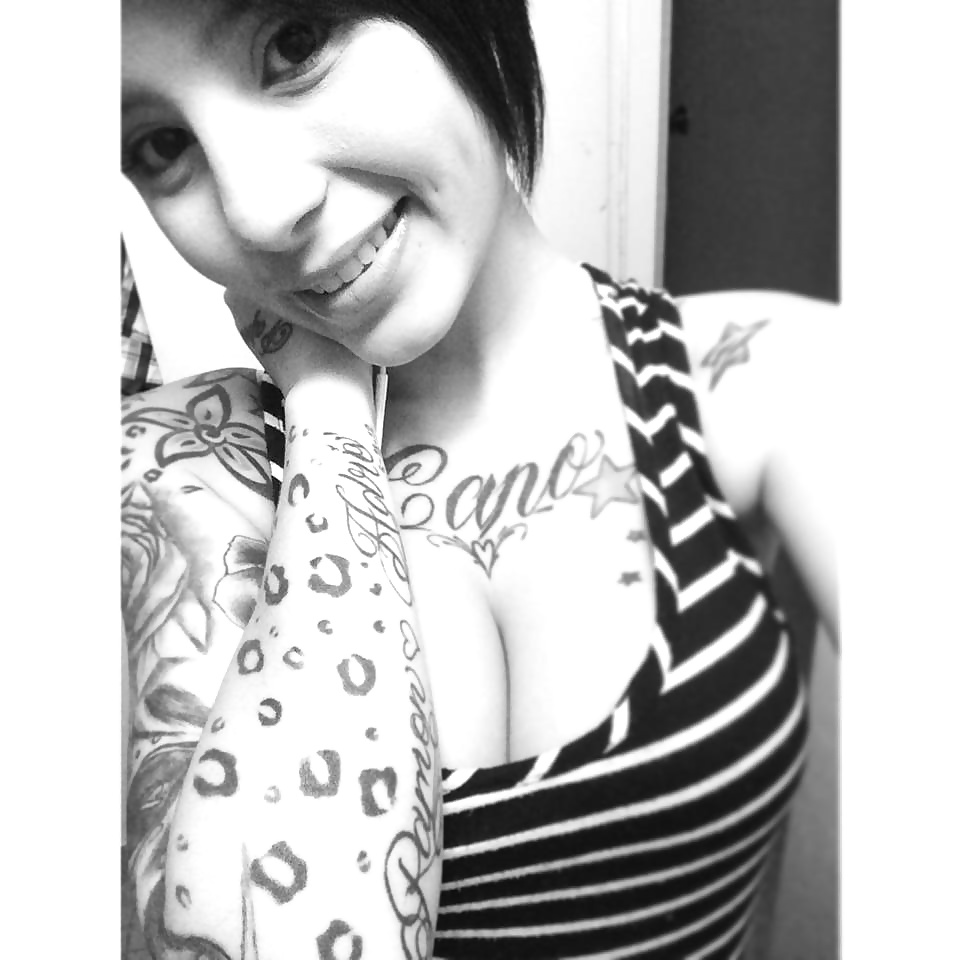 Sexy Latina MILF With Tattoos  #39033071