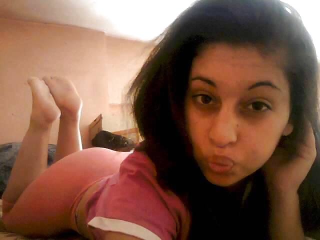 Putas gitanas, besando los labios
 #30132567