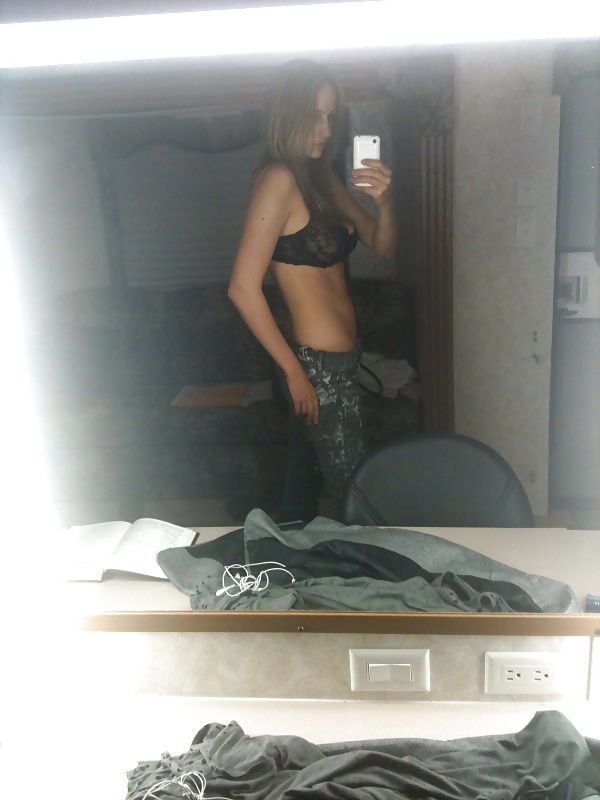 LeeLee Sobieski nude leaks FULL SET #32485478