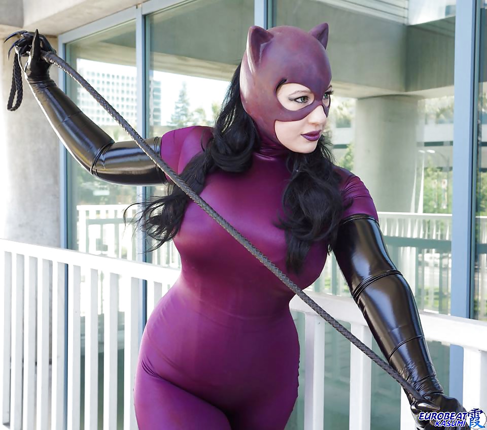 Cosplay #7: belle as catwoman from dc comics
 #24580880