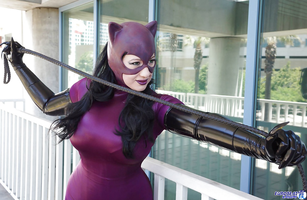 Cosplay #7: belle as catwoman from dc comics
 #24580887