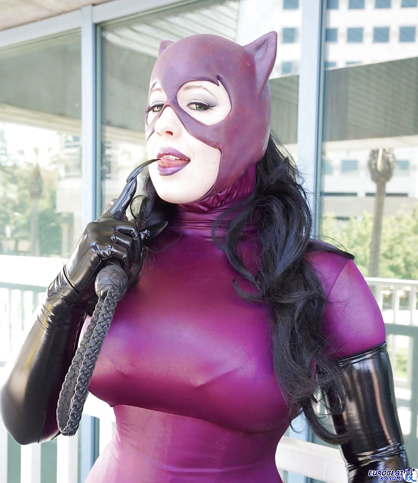 Cosplay #7: Belle as Catwoman from DC Comics #24580952