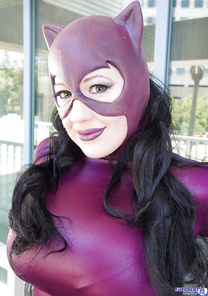 Cosplay #7: belle come catwoman da dc comics
 #24580980