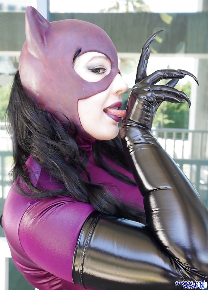 Cosplay #7: belle as catwoman from dc comics
 #24581009