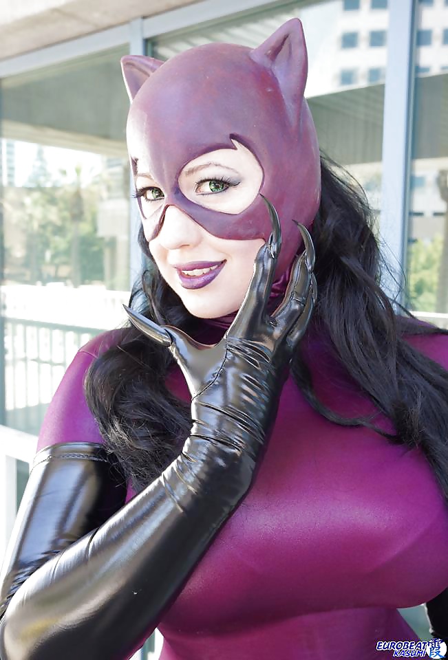 Cosplay #7: Belle as Catwoman from DC Comics #24581015