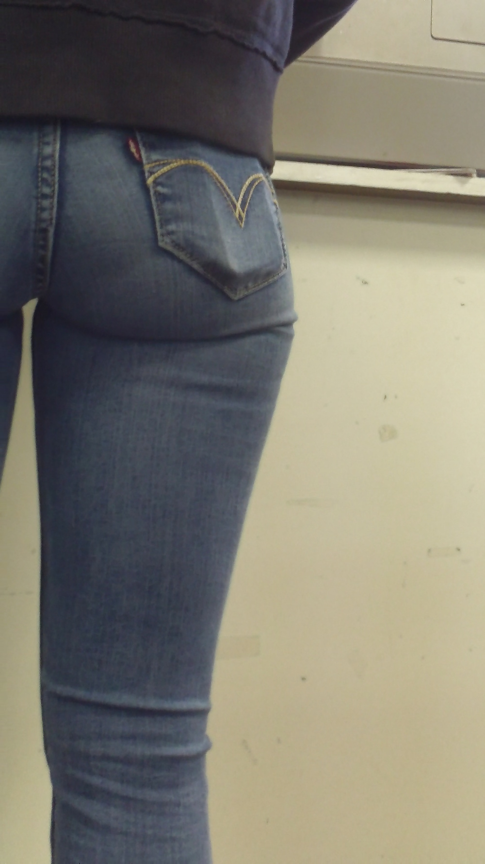 Popular teen girls ass & butt in jeans part 3 #25398356