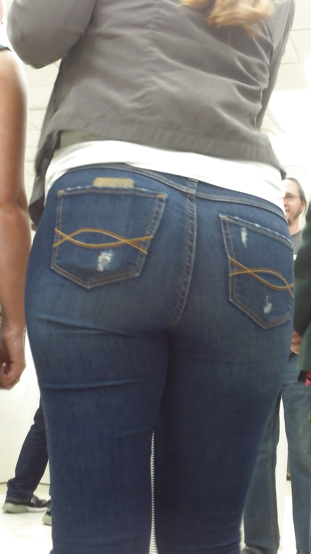 Populäre Jugendlich Mädchen Arsch & Hintern In Jeans Teil 3 #25399598