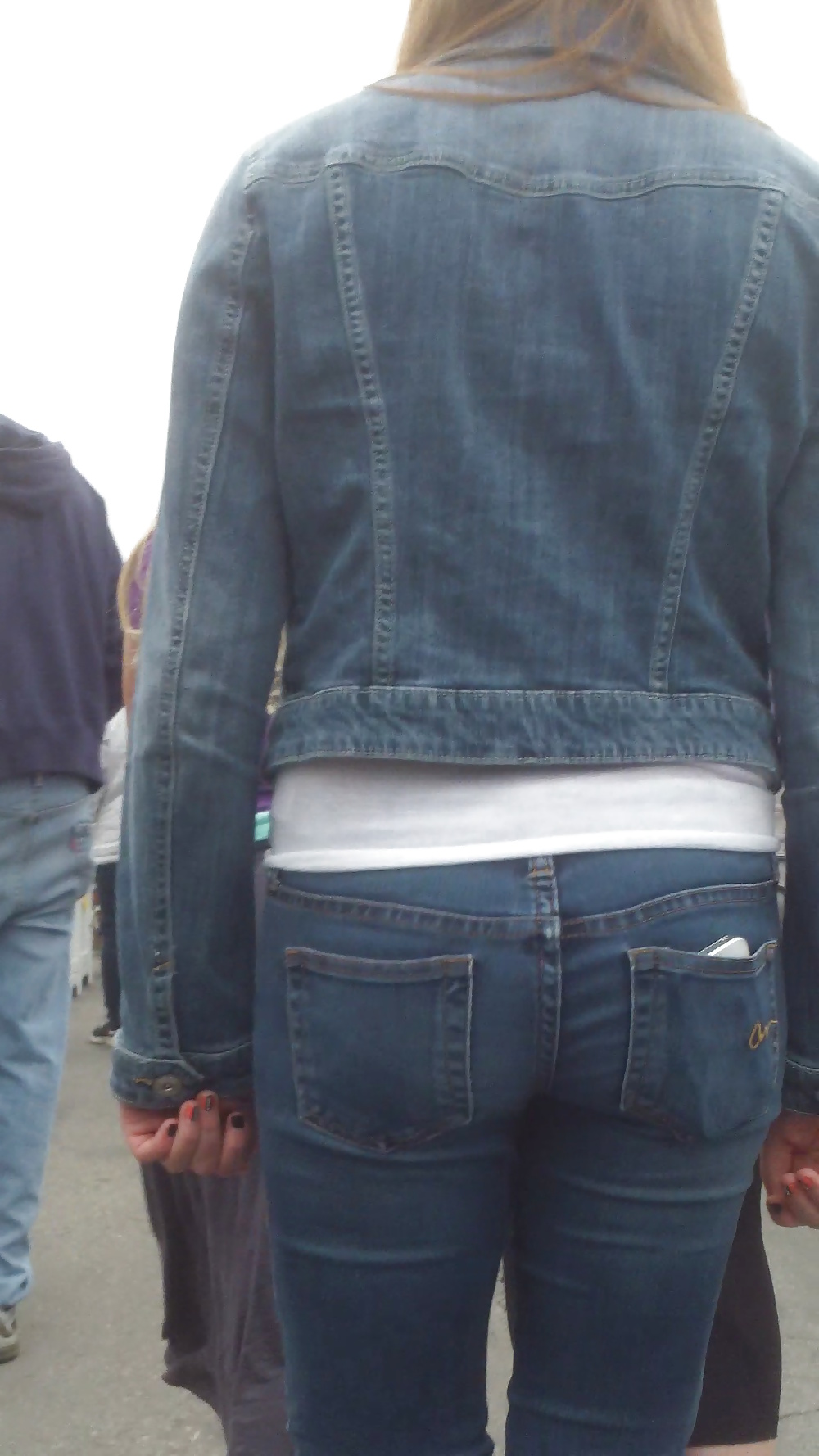 Populares chicas jóvenes culo y trasero en jeans parte 3
 #25403328