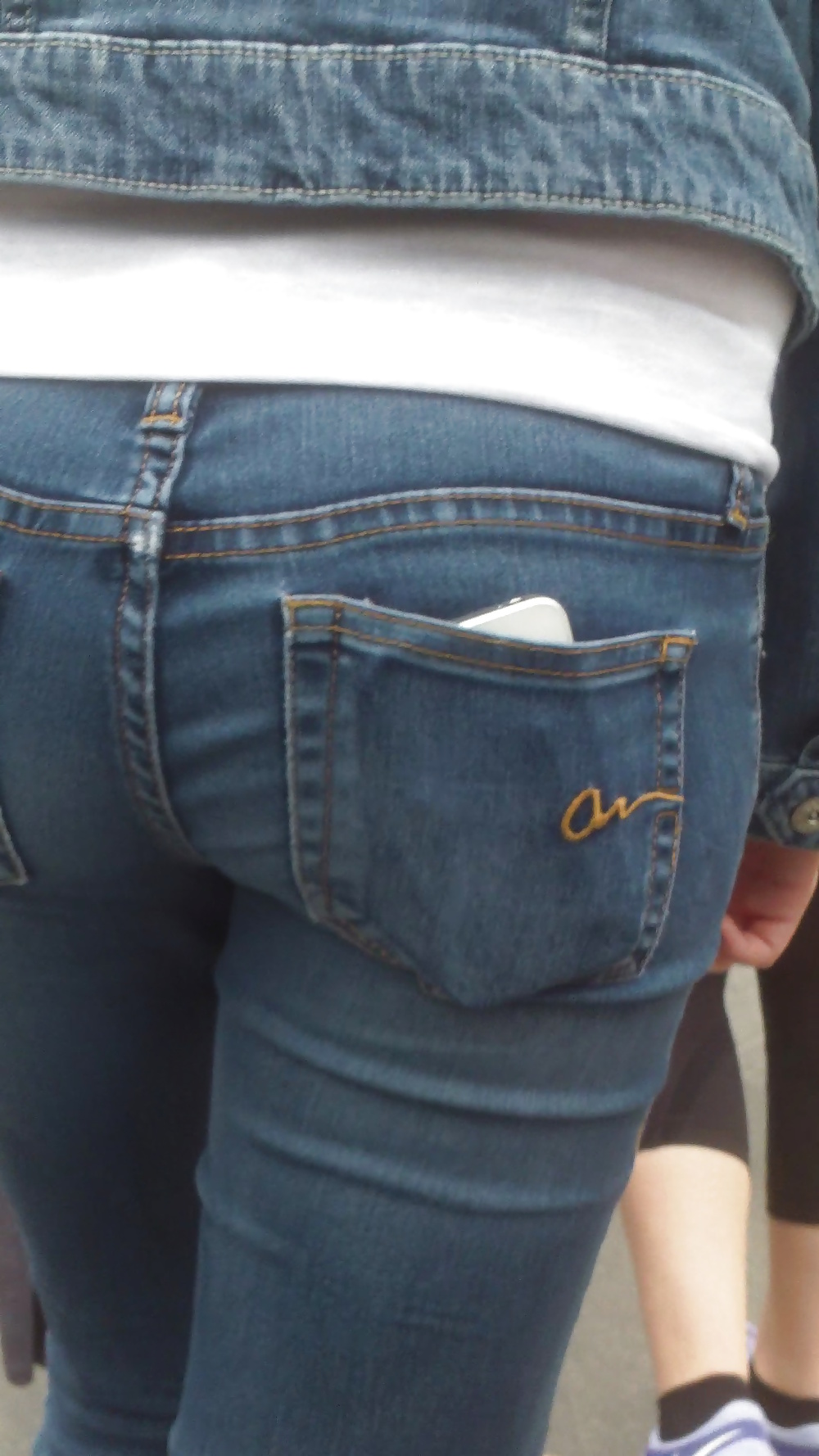 Popular teen girls ass & butt in jeans part 3 #25403358