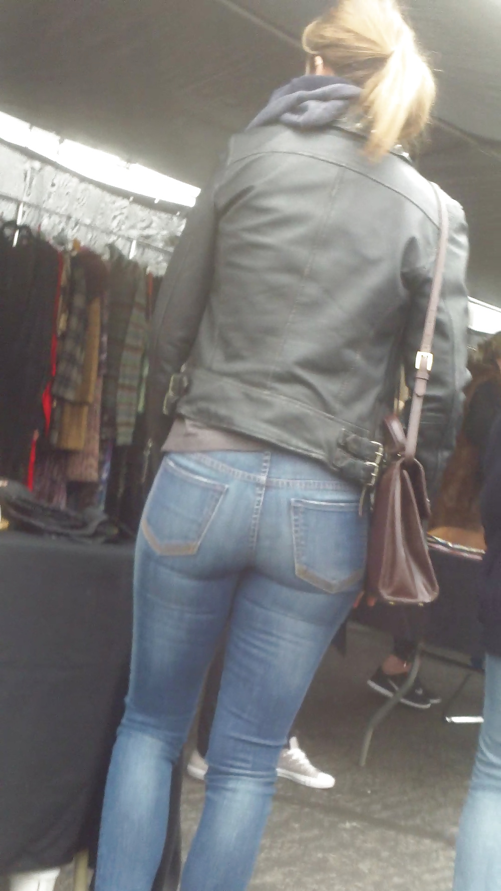 Popular teen girls ass & butt in jeans part 3 #25403895