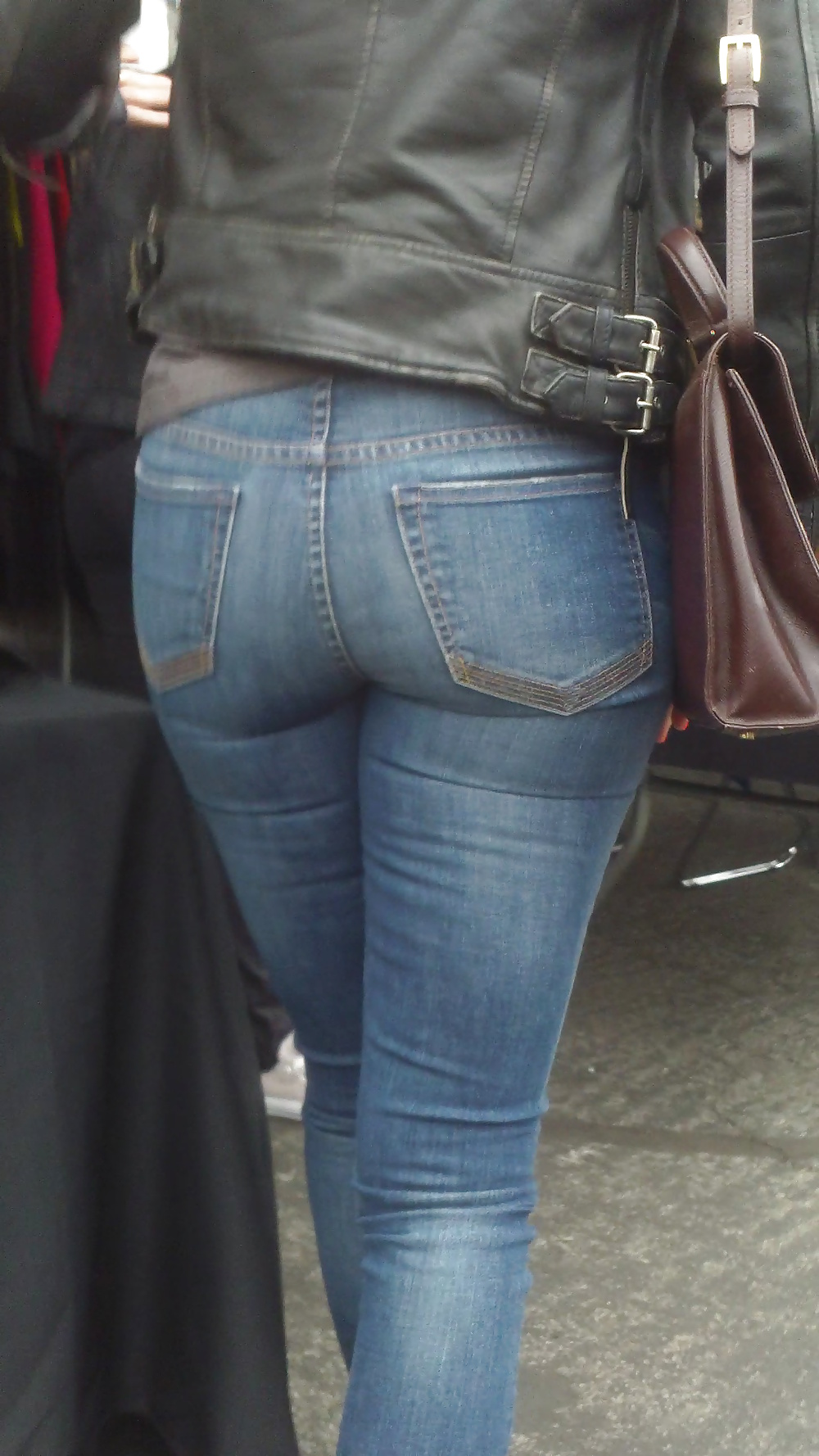 Popular teen girls ass & butt in jeans part 3 #25403931