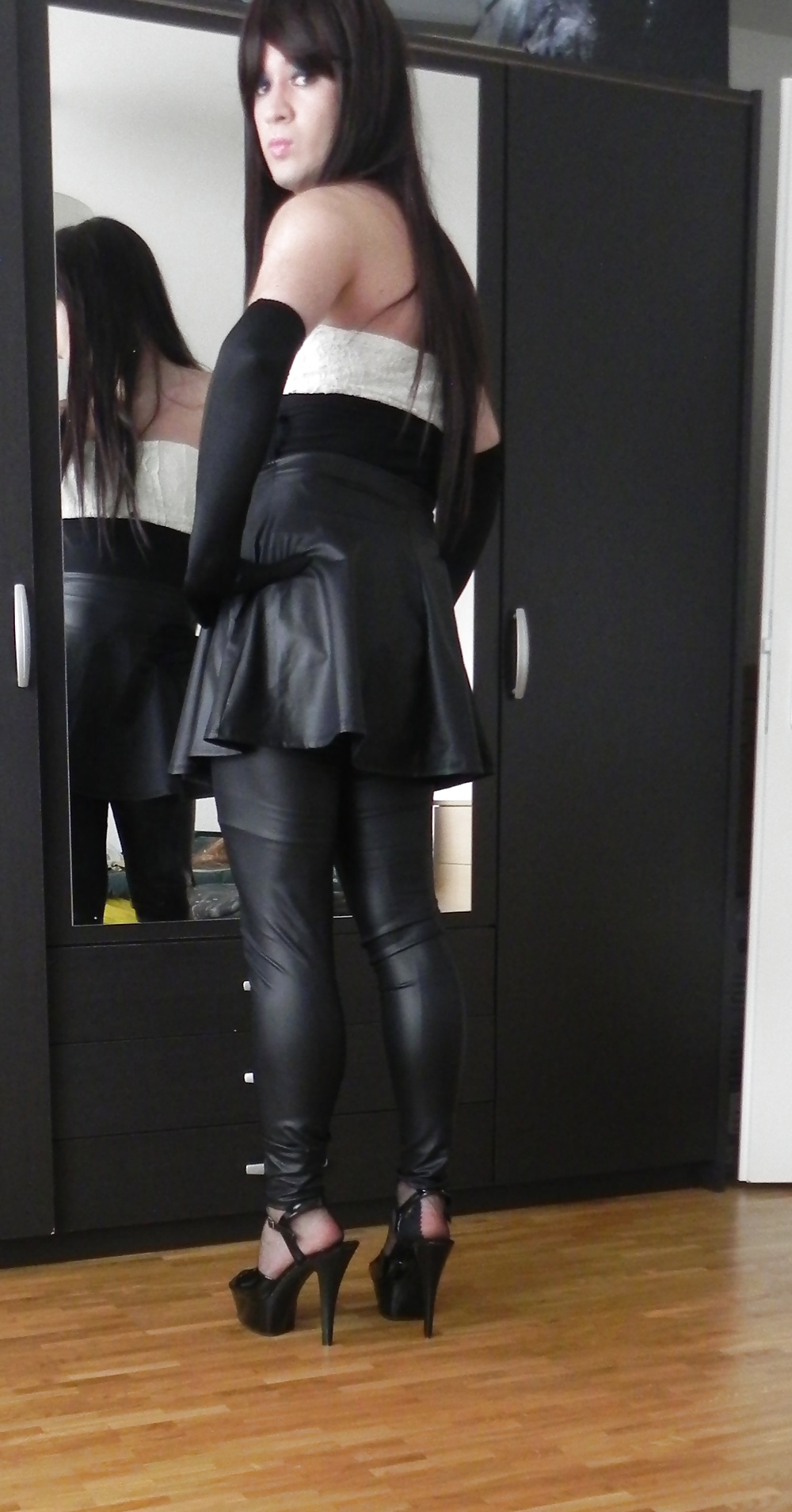 Yes I am a sissy :). Boots & leather gurl #28515971