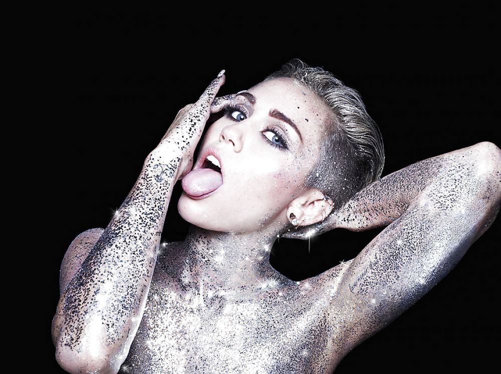 Miley cyrus vero e proprio photoshoot 
 #24033304