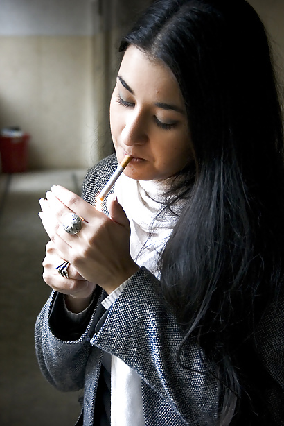 Hembras fumadoras
 #25786000