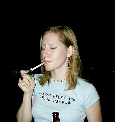 Hembras fumadoras
 #25786094