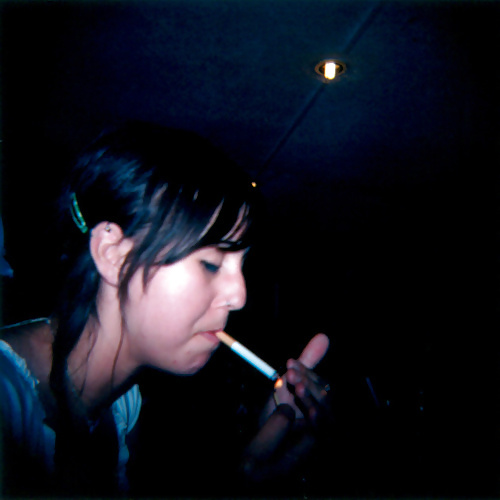 Hembras fumadoras
 #25786139