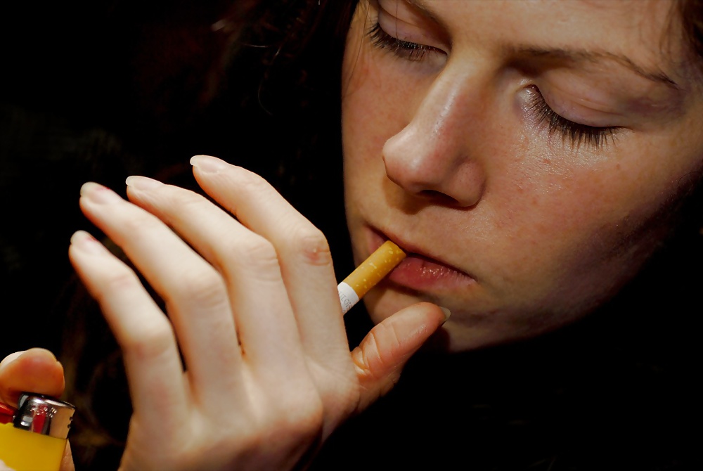 Hembras fumadoras
 #25786165