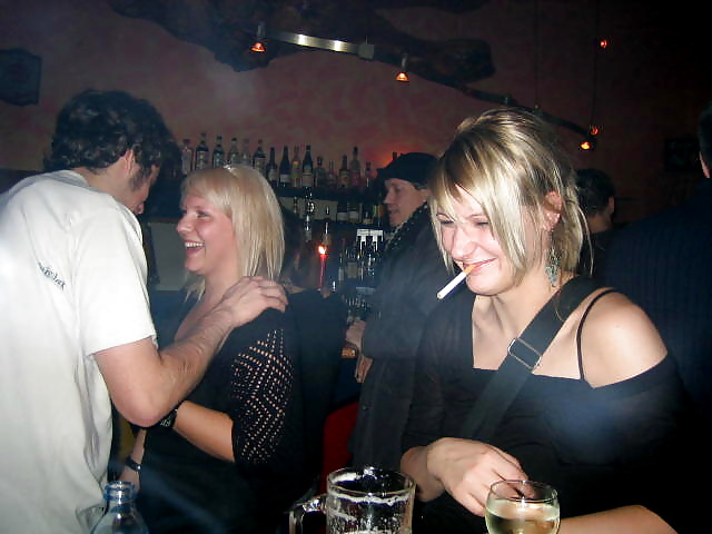 Hembras fumadoras
 #25786480