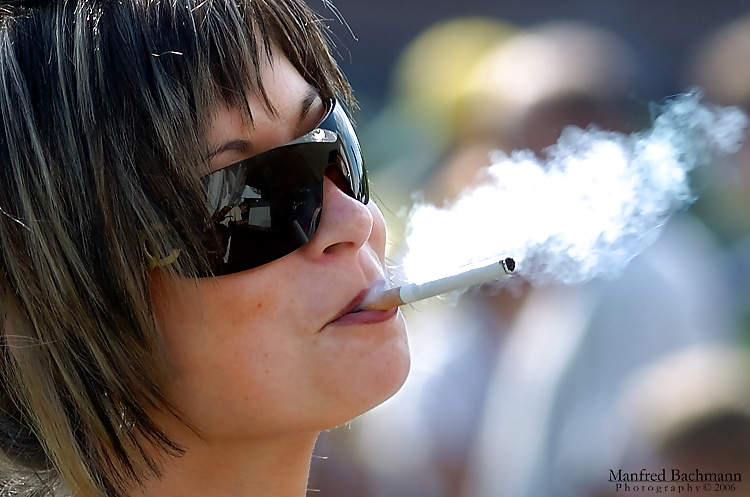 Hembras fumadoras
 #25786490