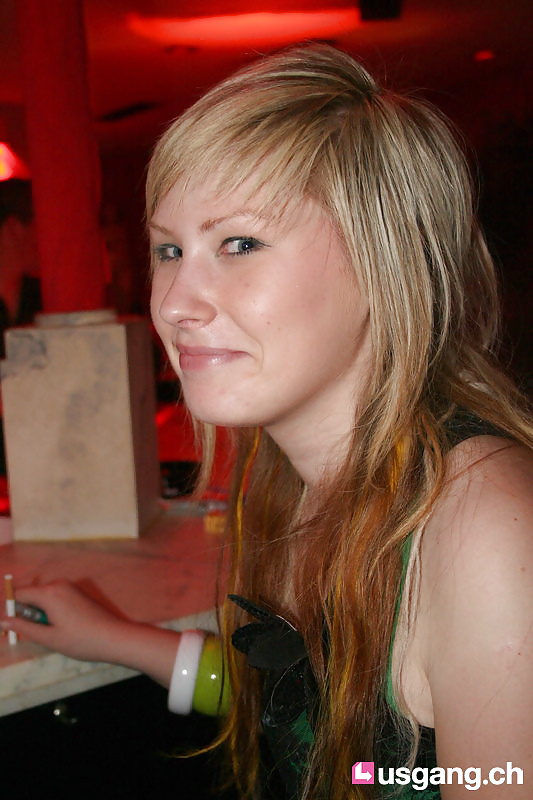 Hembras fumadoras
 #25786540