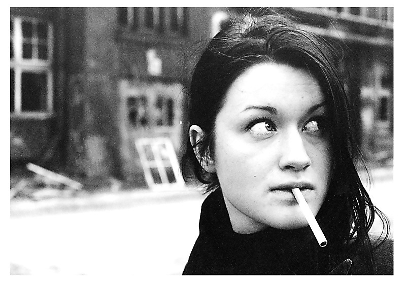 Hembras fumadoras
 #25786574