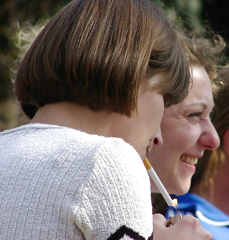 Hembras fumadoras
 #25786912