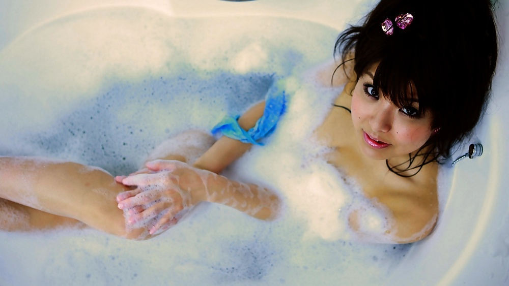 Japanese models bathing #27282294