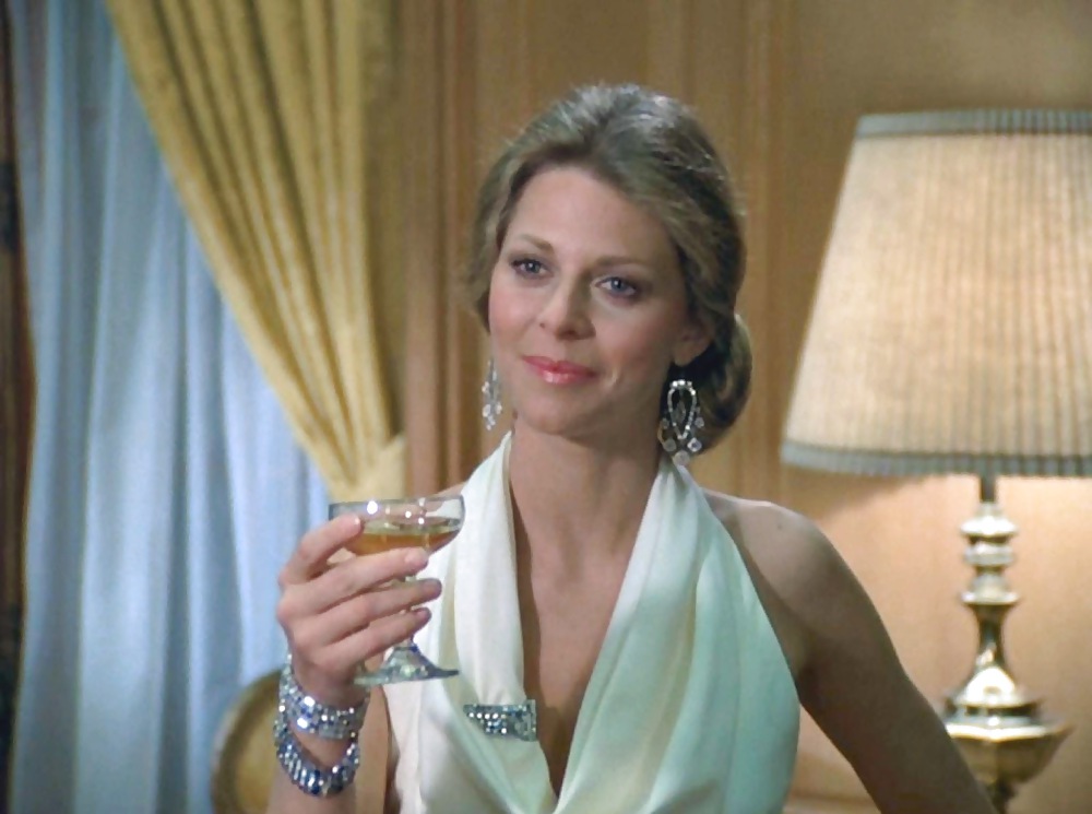 Let's Jerk Off Over ... Lindsay Wagner (Bionic Woman) #23625747