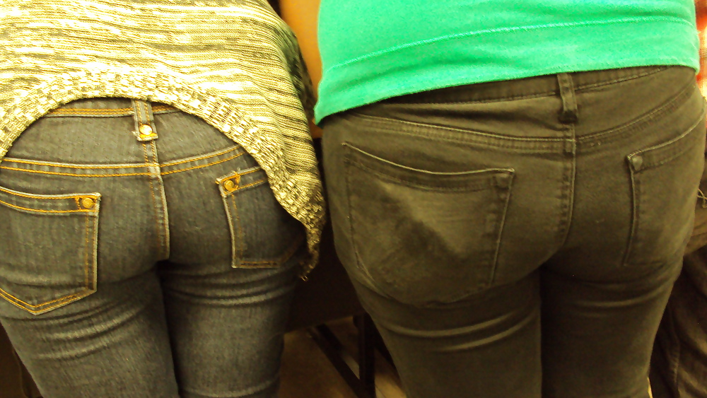 ジューシーなお尻
 #35907116