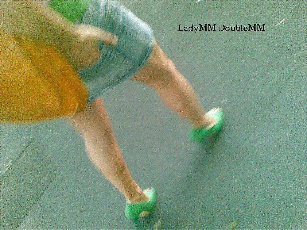 Ladymm italiano milf pubblico passeggiata verde alto inferno piede feticcio
 #37791830
