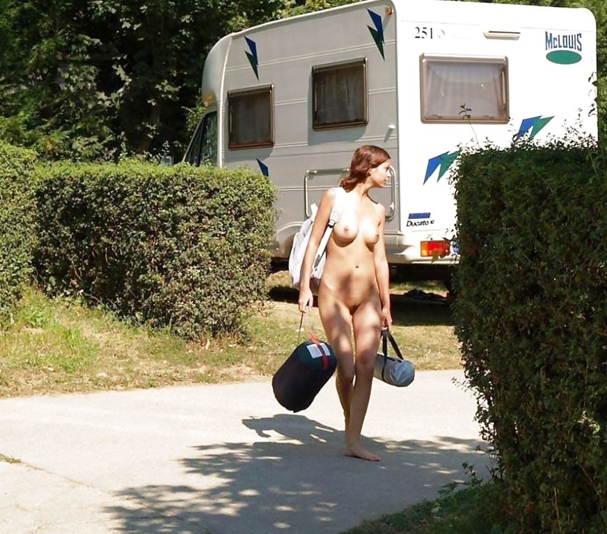 Foto private giovani tedesche in caldo nudo vacanze in campeggio
 #23076092