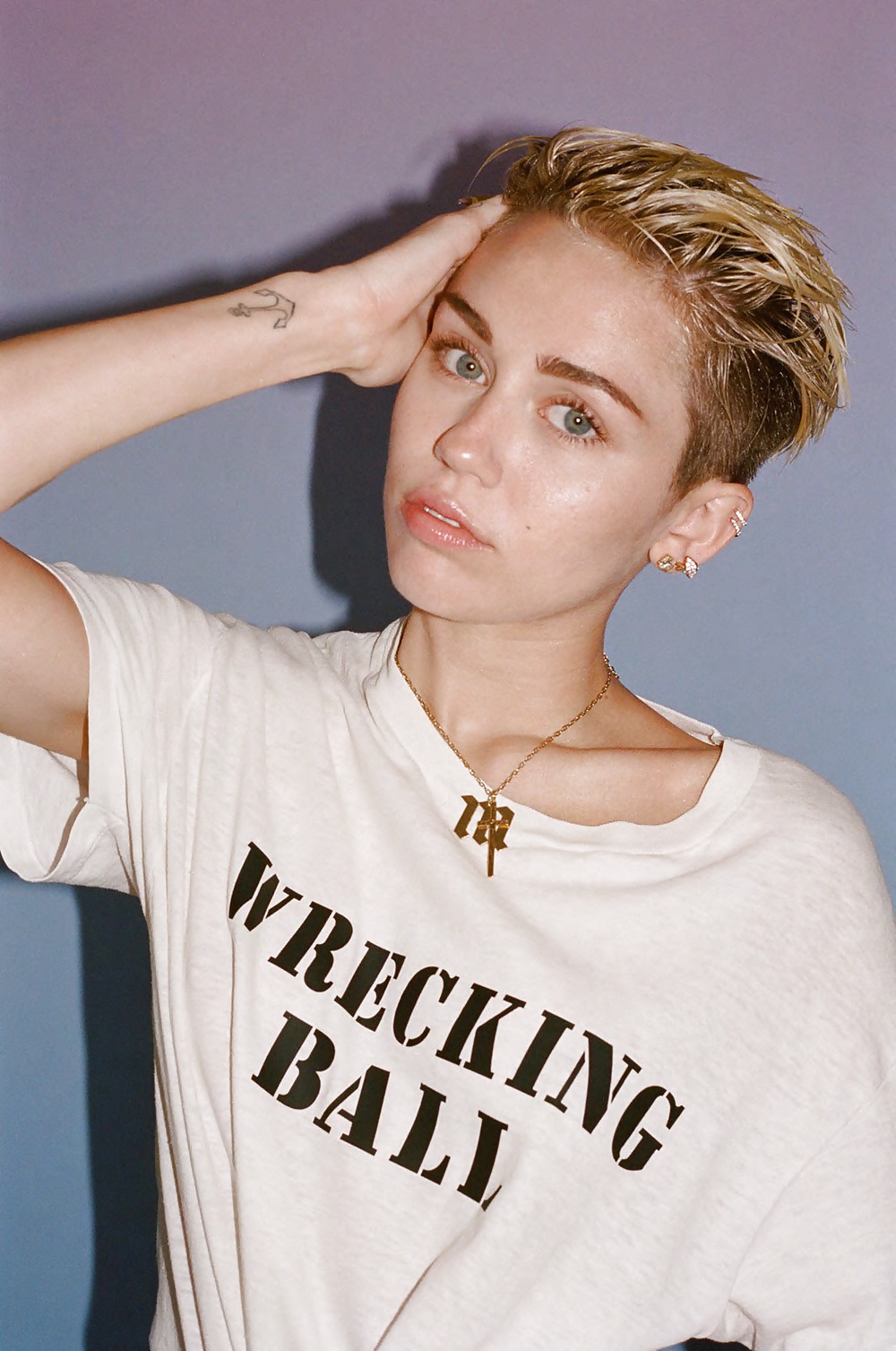 Miley Cyrus - bangerz photoshoot outtakes
 #34020779
