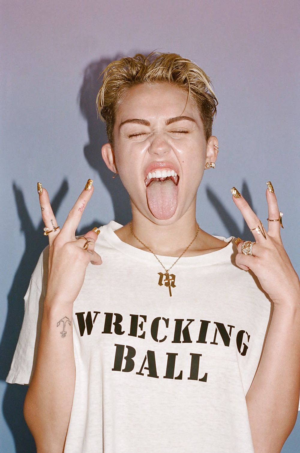 Miley Cyrus - Outtakes Bangerz De Photoshoot #34020786