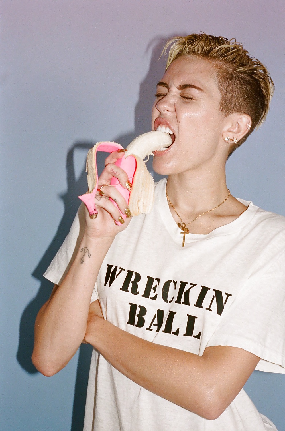 Miley cyrus - bangerz photoshoot outtakes
 #34020803