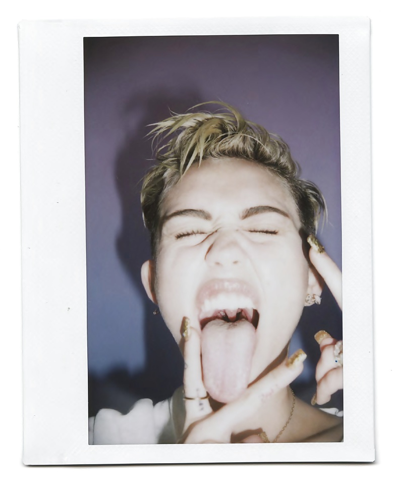 Miley Cyrus - bangerz photoshoot outtakes
 #34020815