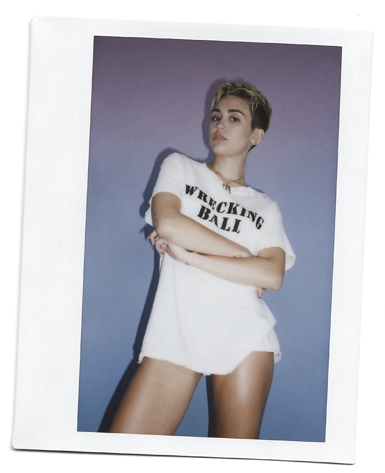 Miley Cyrus - Bangerz Photoshoot Outtakes #34020818