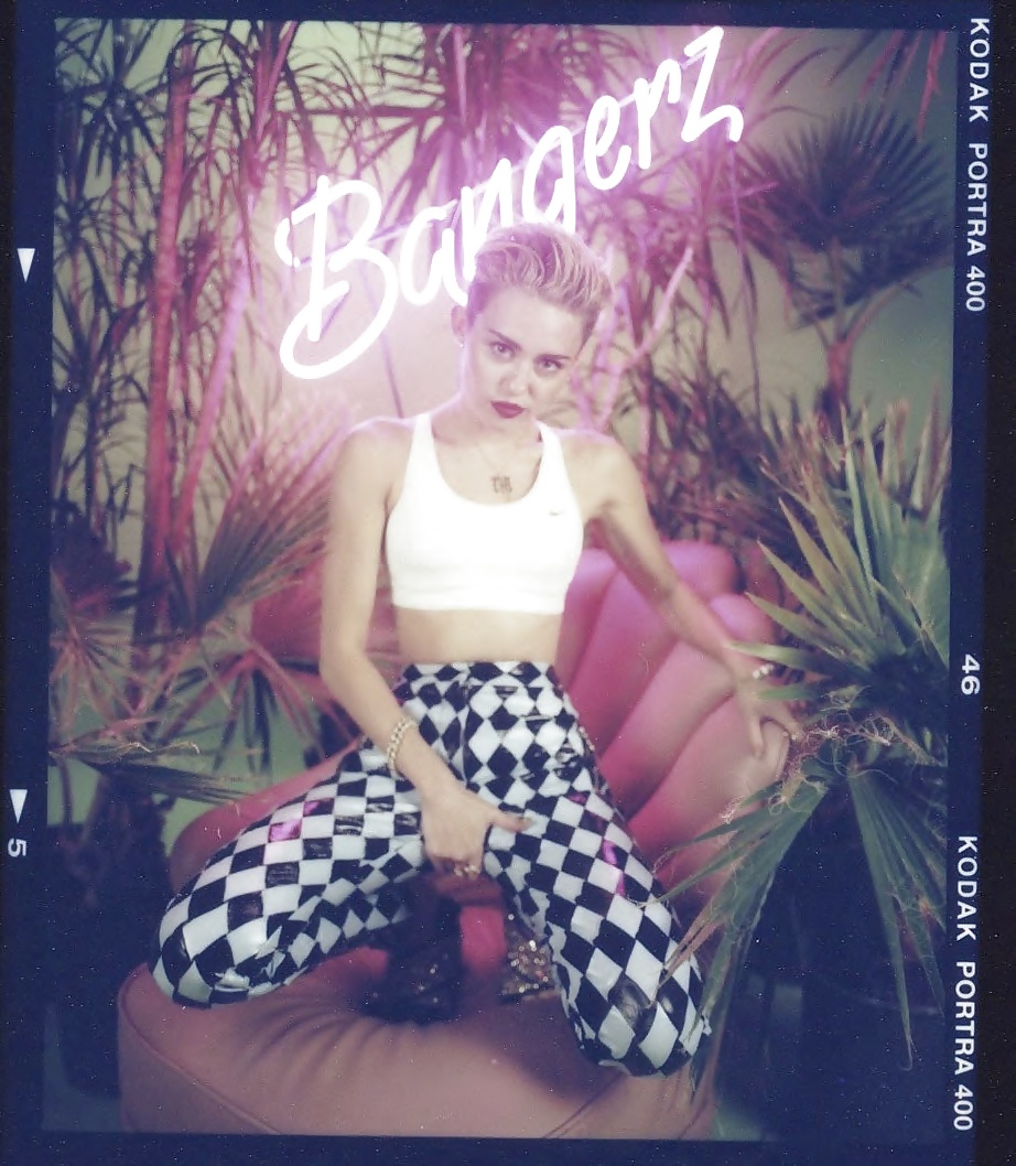 Miley Cyrus - bangerz photoshoot outtakes
 #34020873